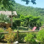 Les Montagne Alta Rocca 木屋