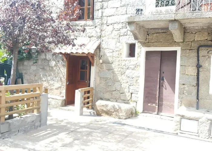 Les Montagne Alta Rocca Chalet *